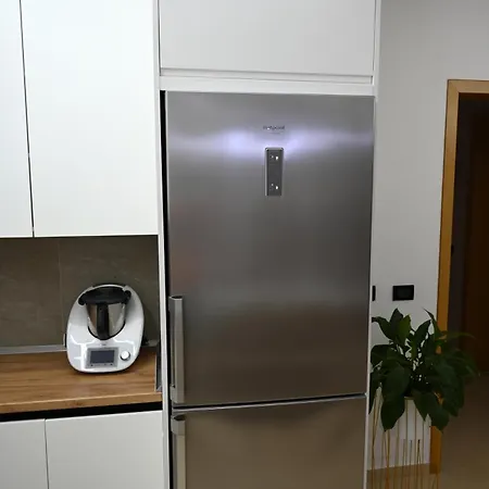 Fly בית אירוח