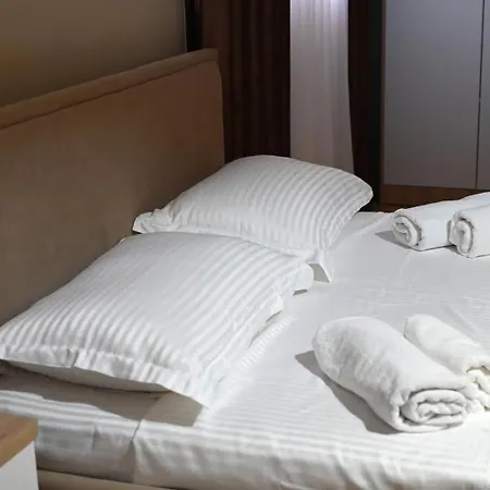 בית אירוח Fly