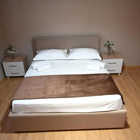 Fly Krujë